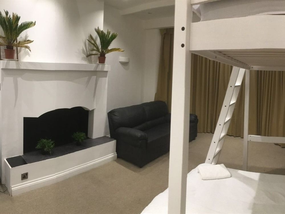 Acton Hill Hotel Илинг Экстерьер фото