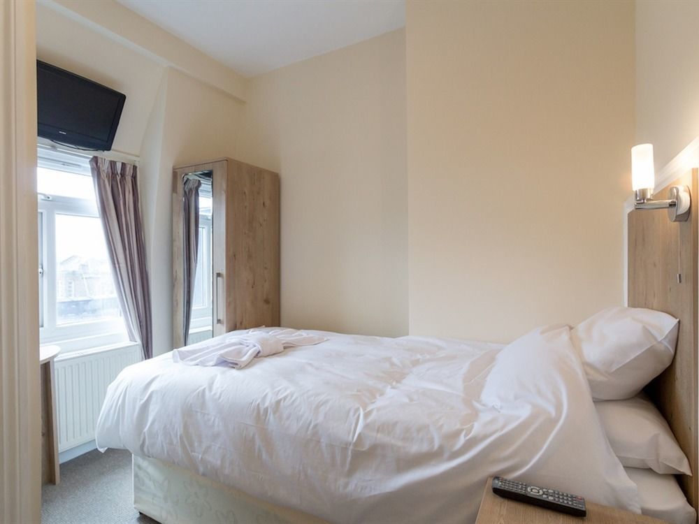 Acton Hill Hotel Илинг Экстерьер фото