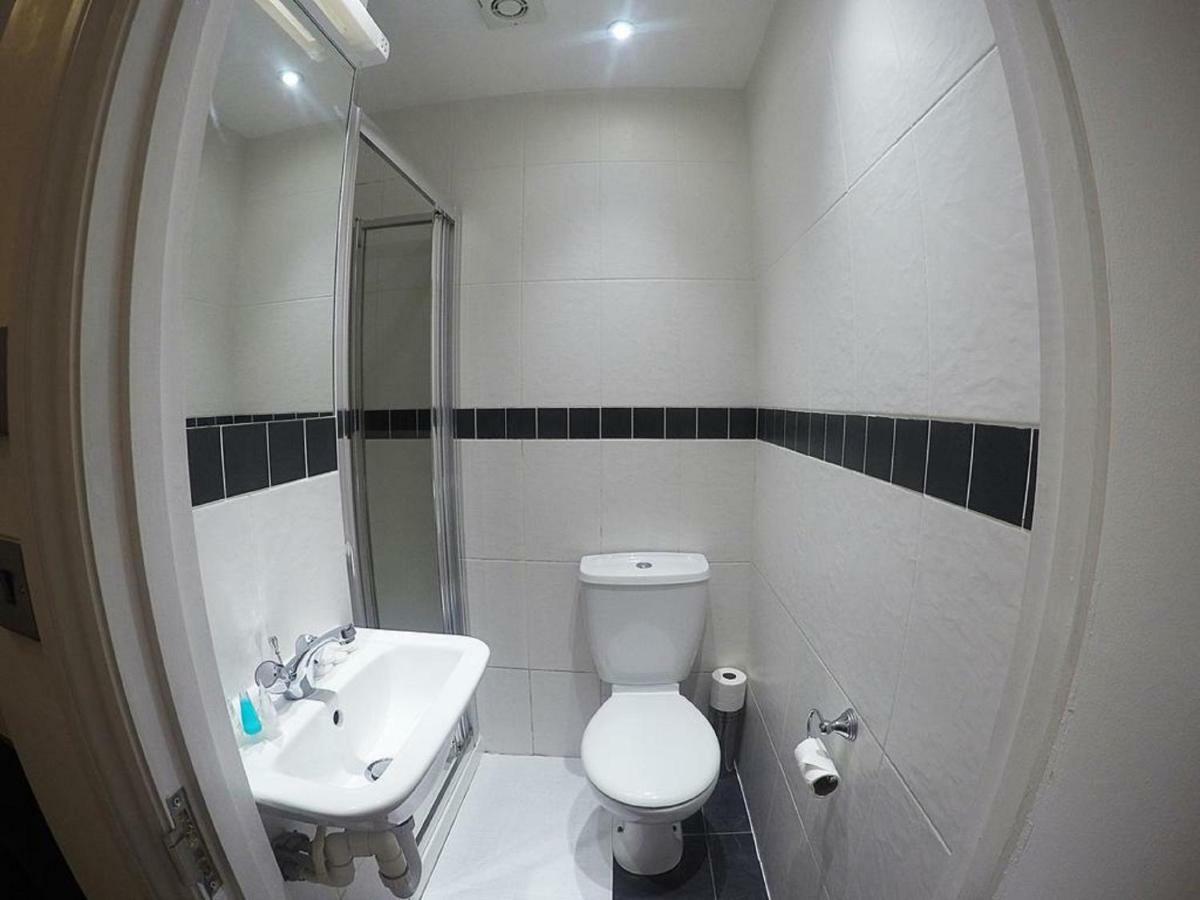 Acton Hill Hotel Илинг Экстерьер фото